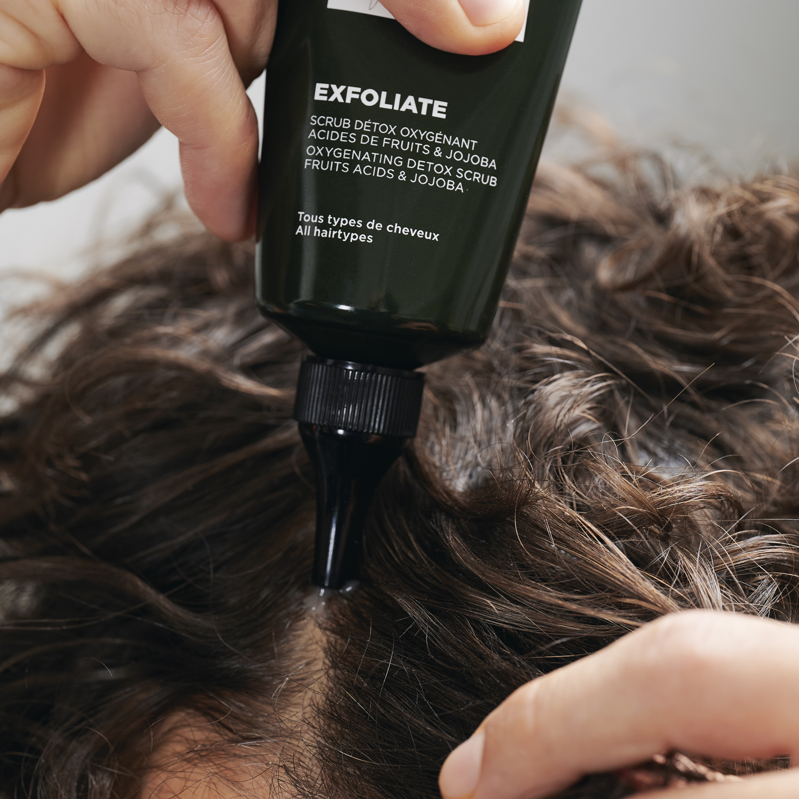 Gel Pre-Shampoo Exfoliate (gel pre-shampoo esfoliante e purificante cuoio capelluto)